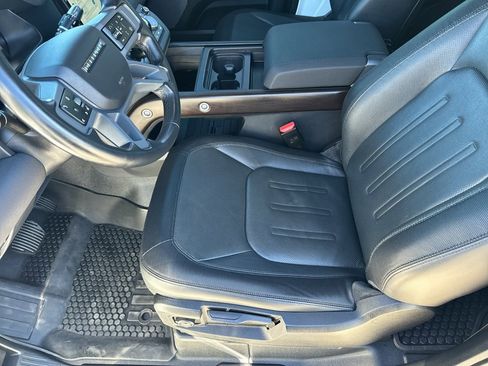 Used 2021 Land Rover Defender 90 X-Dynamic S image 14