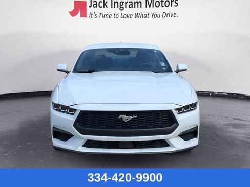 Used 2024 Ford Mustang Coupe image 8