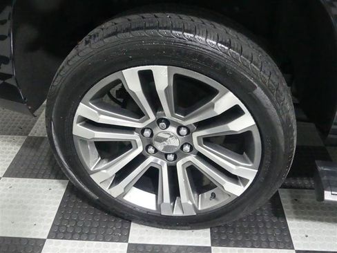Used 2019 GMC Yukon Denali w/ Denali Ultimate Package AWD/4WD image 16