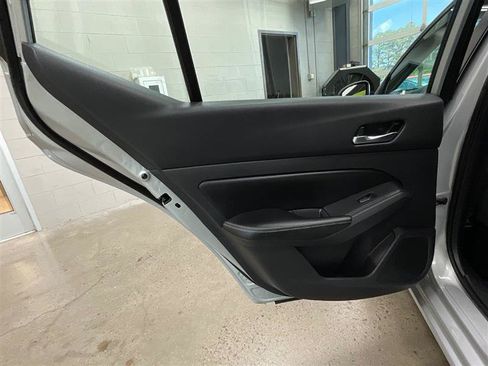 Used 2022 Nissan Altima 2.5 SV FWD image 21