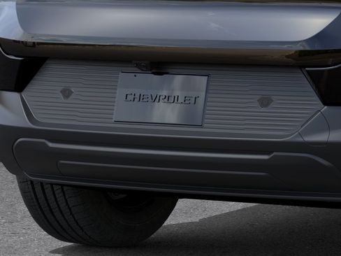 New 2026 Chevrolet Equinox EV LT image 16