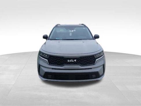 Used 2023 Kia Sorento EX w/ Panoramic Sunroof Package FWD image 8