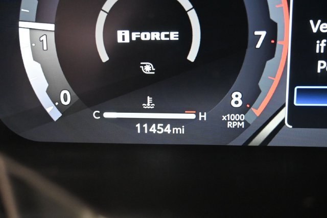 Used 2025 Toyota Tacoma TRD Sport AWD/4WD image 17