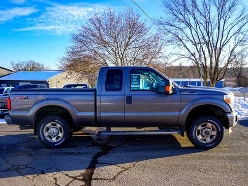 Used 2012 Ford F250 XLT w/ XLT Interior Pkg image 2