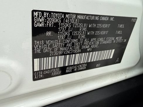 Used 2022 Toyota RAV4 LE AWD/4WD image 34