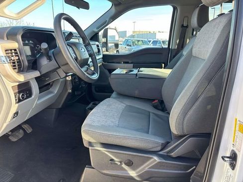 Used 2024 Ford F250 XLT AWD/4WD image 13