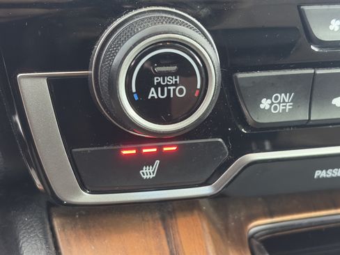 Used 2020 Honda CR-V Touring image 20