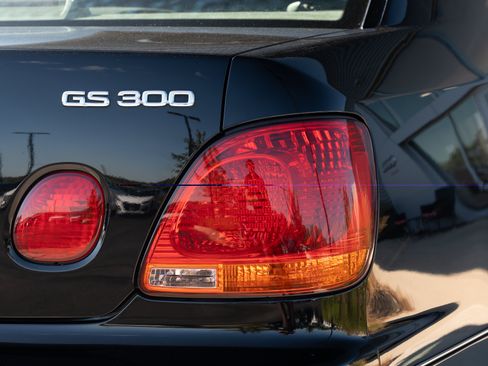 Used 2005 Lexus GS 300 w/ Leather & Memory System Pkg RWD image 22