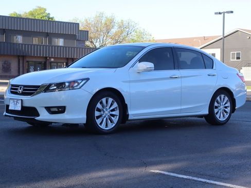 Used 2015 Honda Accord EX-L image 11