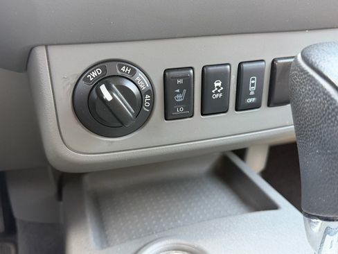 Used 2021 Nissan Frontier SV AWD/4WD image 26