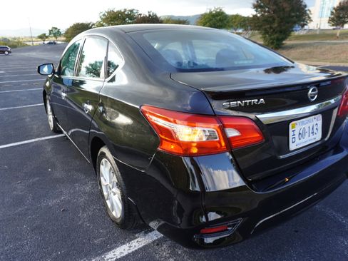 Used 2019 Nissan Sentra S w/ Appearance Package image 12
