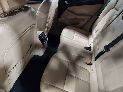 Used 2022 Porsche Macan S image 50