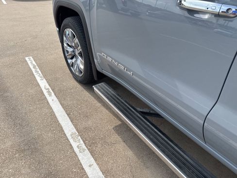 Used 2025 GMC Sierra 1500 Denali w/ Denali Reserve Package image 10