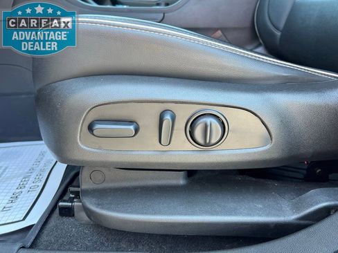 Used 2021 GMC Acadia Denali w/ Denali Technology Package FWD image 9