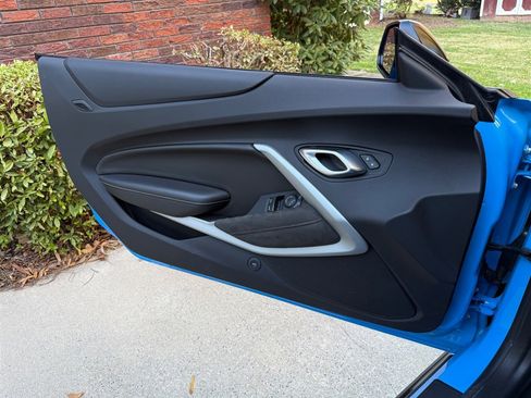 Used 2022 Chevrolet Camaro SS image 43