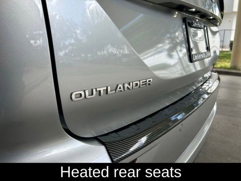 Used 2024 Mitsubishi Outlander SEL FWD image 16