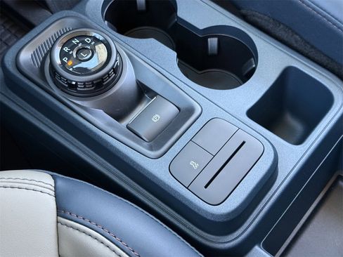 New 2025 Ford Maverick Lariat image 42