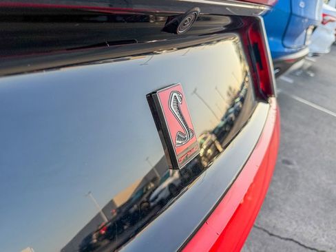 Used 2016 Ford Mustang Shelby GT350 w/ Technology Package image 33