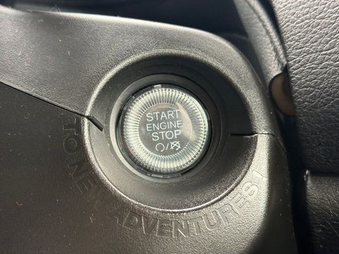 Used 2023 Jeep Renegade Latitude image 20