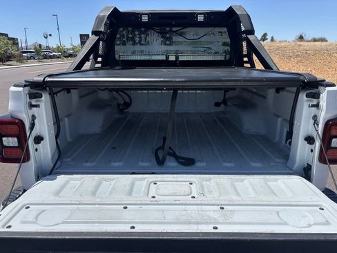 Used 2021 Jeep Gladiator Rubicon AWD/4WD image 17
