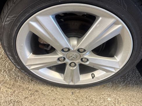 Used 2010 Toyota Matrix S FWD image 33