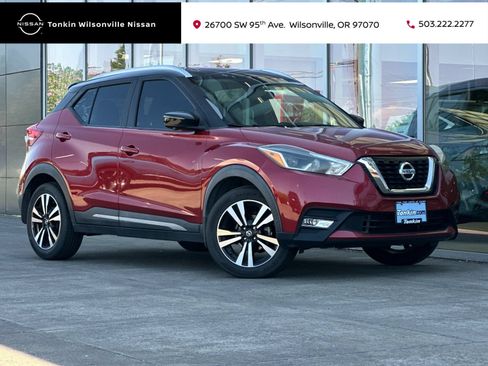 Used 2019 Nissan Kicks SR w/ SR Premium Package FWD image 1