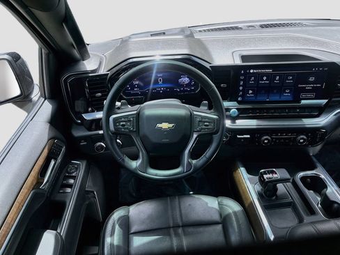 Used 2025 Chevrolet Silverado 1500 High Country w/ Midnight Edition RWD image 23