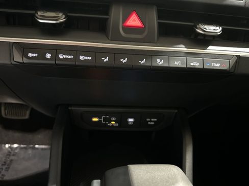 New 2025 Kia K4 LXS image 16