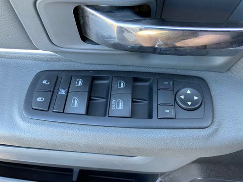 Used 2016 RAM 2500 SLT AWD/4WD image 16