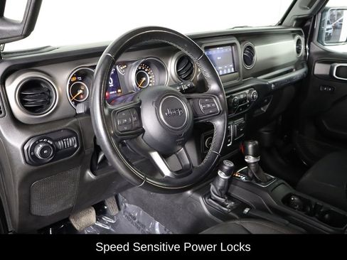 Used 2022 Jeep Wrangler Sport AWD/4WD image 16