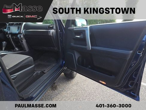 Used 2022 Toyota 4Runner SR5 AWD/4WD image 29