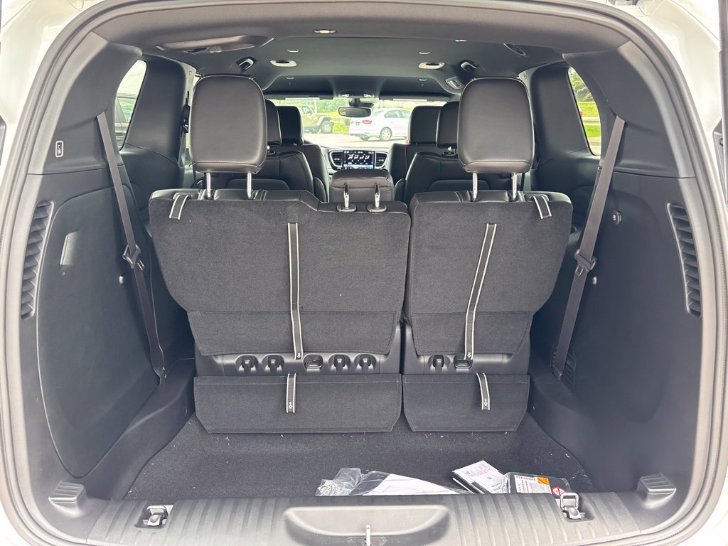 New 2027 Chrysler Pacifica Select FWD image 37