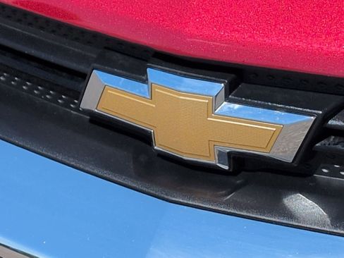Used 2021 Chevrolet TrailBlazer LT w/ Convenience Package FWD image 12