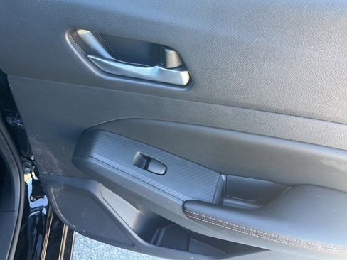 Used 2022 Nissan Altima 2.5 SR w/ Midnight Edition Package image 24