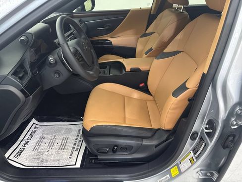 Used 2024 Lexus ES 350 w/ Premium Package FWD image 29
