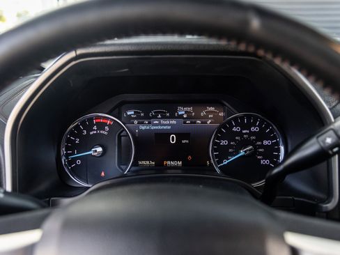 Used 2020 Ford F250 Platinum w/ FX4 Off-Road Package image 27