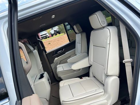 New 2026 GMC Yukon Denali RWD image 39