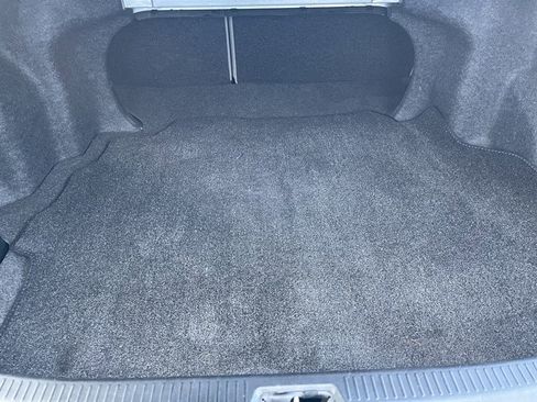 Used 2009 Toyota Camry LE FWD image 18