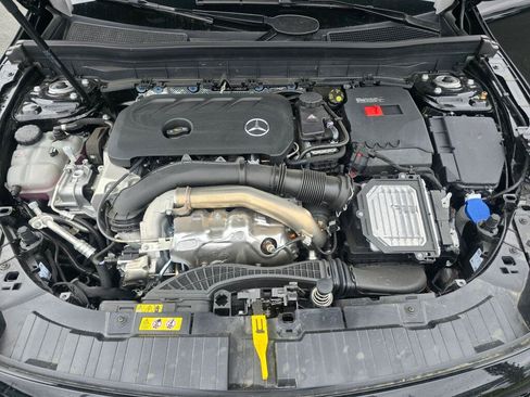 New 2026 Mercedes-Benz GLB 250 4MATIC image 10