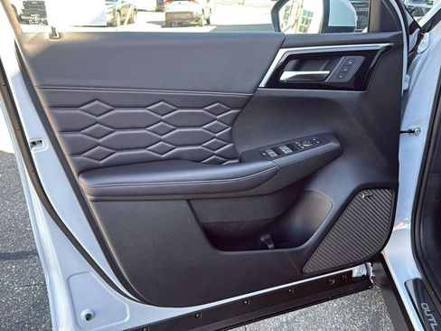 New 2026 Mitsubishi Outlander 4WD Plug-In Hybrid image 29
