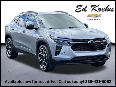 Used 2024 Chevrolet Trax RS w/ Driver Confidence Package FWD image 1