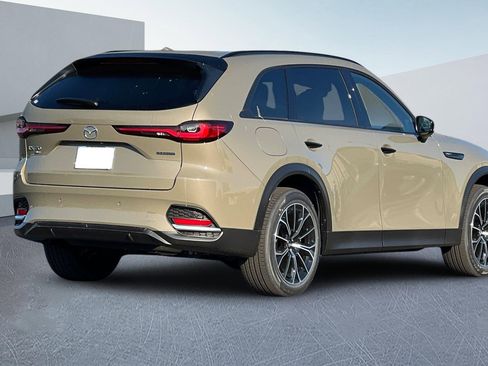 New 2025 MAZDA CX-70 Plug-In Hybrid w/ Premium Plus image 3