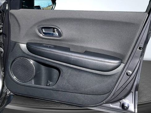 Used 2020 Honda HR-V EX image 27