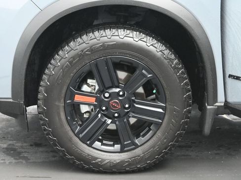 Used 2025 Nissan Rogue SV AWD/4WD image 29