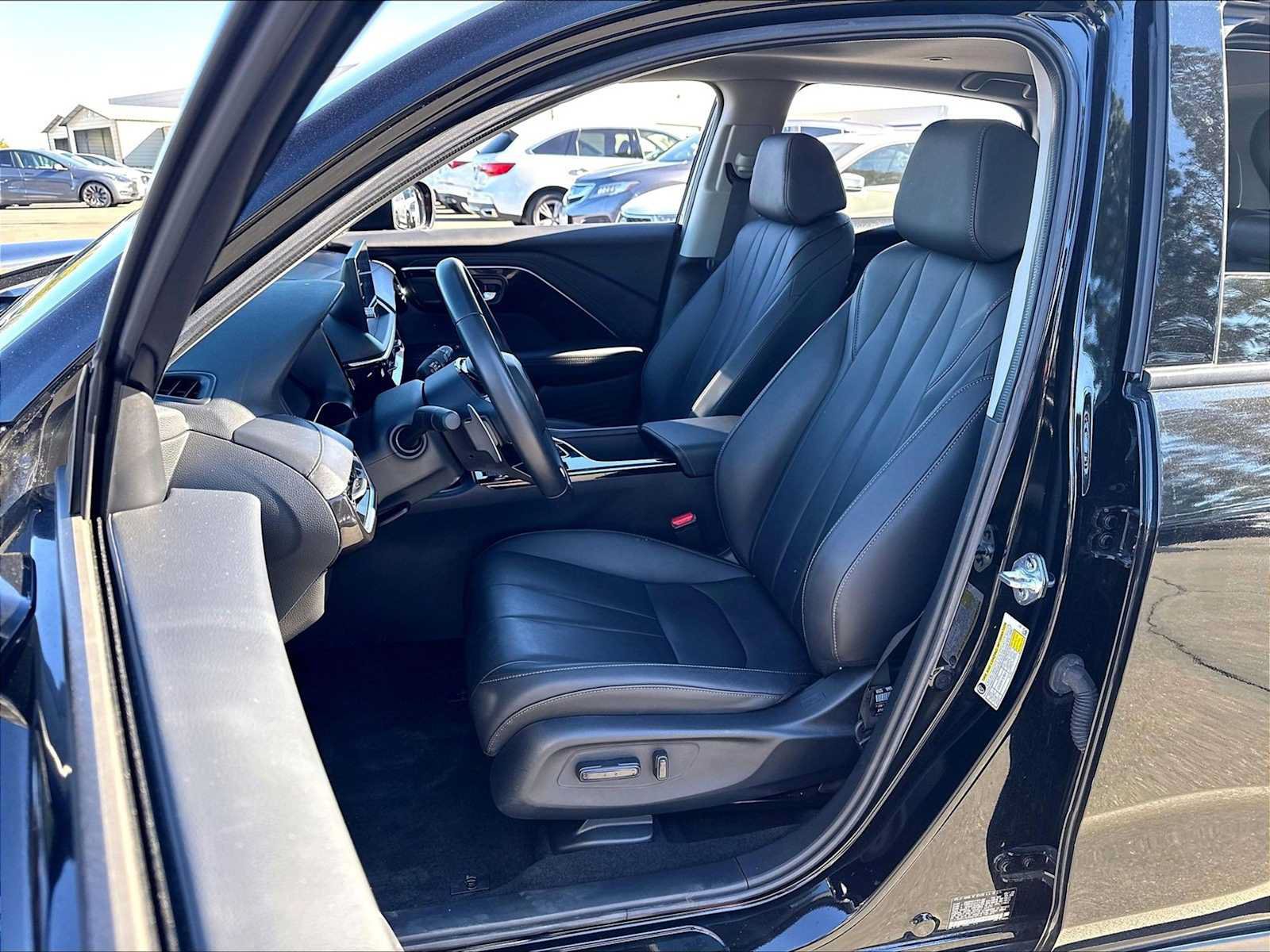 Used 2025 Acura ADX FWD image 28