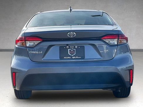 Used 2025 Toyota Corolla LE FWD image 4
