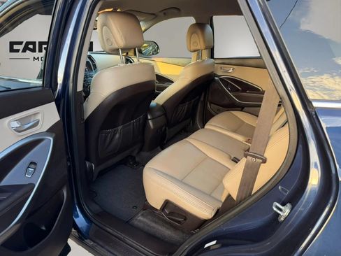 Used 2018 Hyundai Santa Fe SE FWD image 28