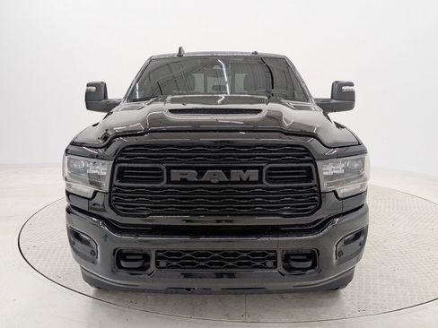Used 2024 RAM 2500 Limited image 6