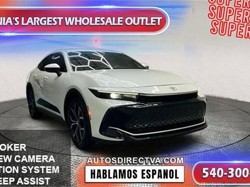 Used 2023 Toyota Crown XLE image 1