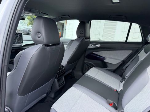 New 2026 Volkswagen ID.4 Pro RWD image 15